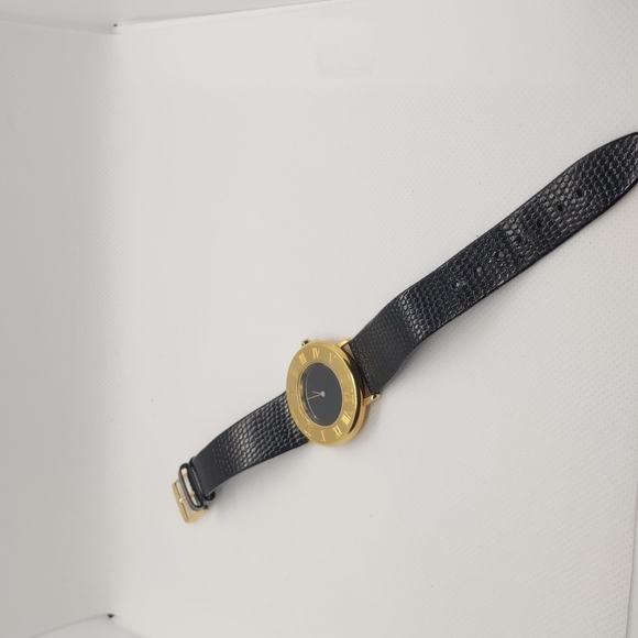 Wittnauer Longines 32mm quartz watch w original box and papers. main image 4